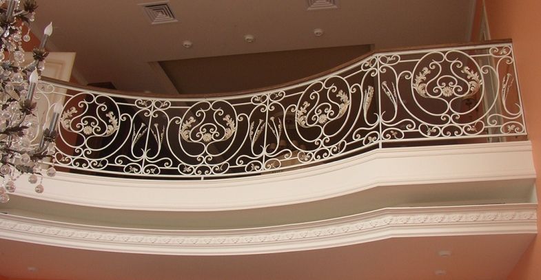Balkoni od kovanog željeza: francuski kolonijalni šik i 75 njegovih elegantnih utjelovljenja 
